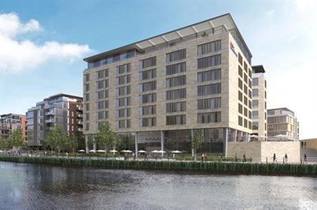 Hilton Garden Inn Peterborough City Centre Exterior foto